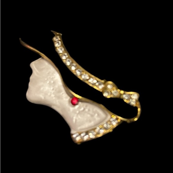 Fashion Pin Brooch Black Hat Society Lady with Rhinestones - Picture 5 of 9